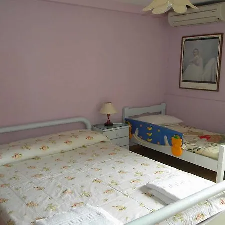 Victoria Apartment